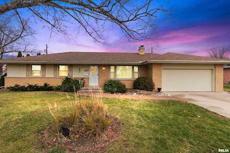 217 E Hazelwood St Morton, IL 61550