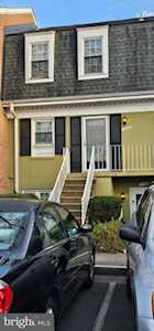 14493 Saint Germain Dr Centreville, VA 20121