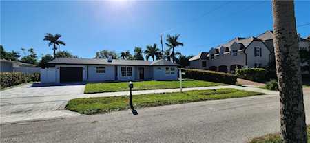 1214 Donna Dr Fort Myers, FL 33919