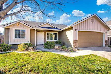 833 N Wolfsburg Ave Meridian, ID 83642-4989