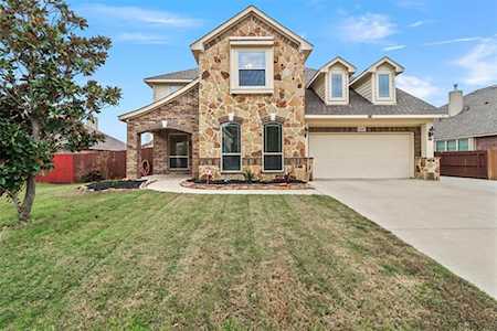 2215 Palmer Trail Grand Prairie, TX 75052