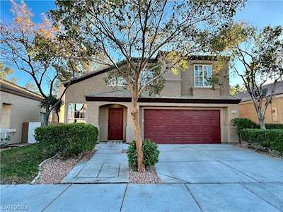 8213 Aylesbury Ave Las Vegas, NV 89129