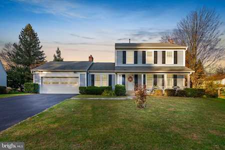 3400 Saint Theresa Ct Olney, MD 20832