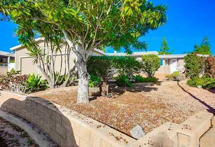 1654 Lotus Escondido, CA 92026
