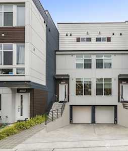 3539 N Wallingford Ave N Seattle, WA 98103