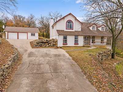 19080 W 65th Terrace Shawnee, KS 66218