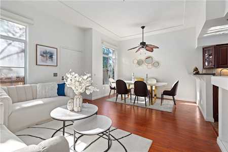 24 Santa Barbara Ct Lake Forest, CA 92610
