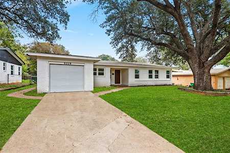 6229 Kentwood Place Fort Worth, TX 76112