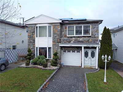 24 Gadsen Place Staten Island, NY 10314