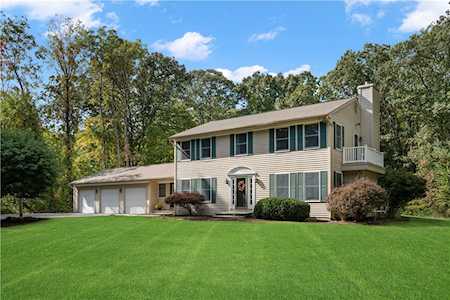 24 Connors Farm Dr Smithfield, RI 02917
