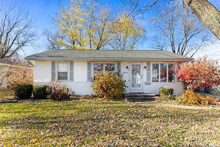 2705 N Victoria Ave Peoria, IL 61604