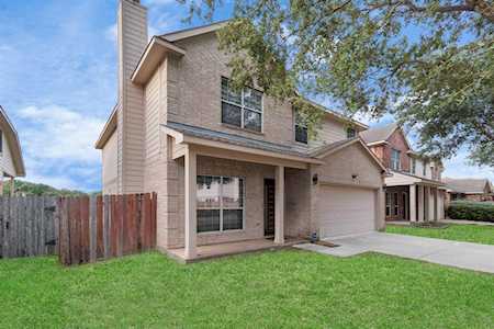 2730 Empire Oaks Ln Katy, TX 77494