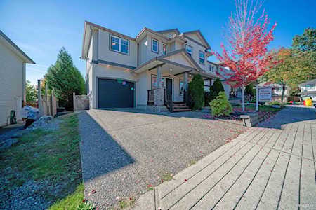 23840 117 B Avenue Maple Ridge, BC V4R 2V4