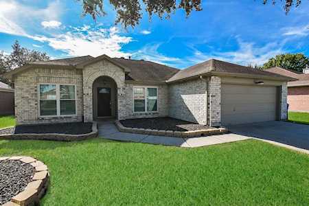 1727 Rushworth Dr Houston, TX 77014