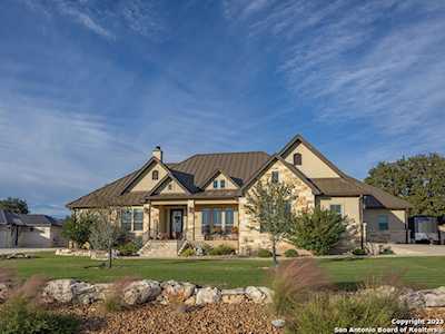 5914 Keller Ridge New Braunfels, TX 78132