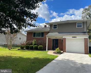 618 Nolberry Dr Glen Burnie, MD 21061
