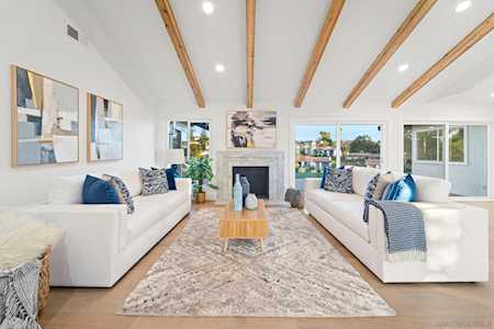 332 Santa Helena Solana Beach, CA 92075