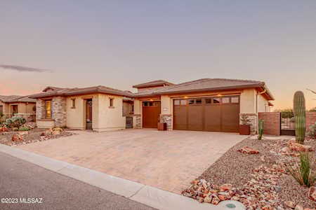 2480 E Josephine View Dr Green Valley, AZ 85614