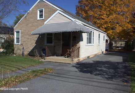 426 Center St Slatington, PA 18080