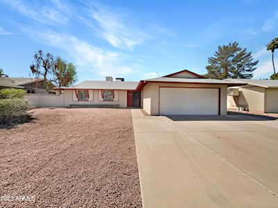 1327 E Donner Dr Tempe, AZ 85282