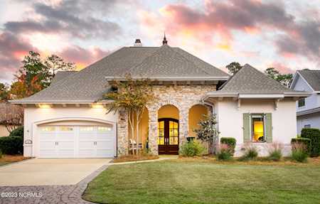 1217 S Moorings Dr Wilmington, NC 28405