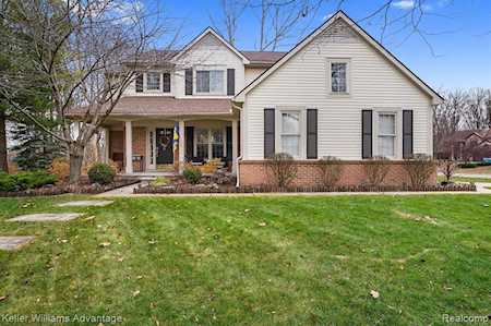 42742 Brookstone Dr Novi, MI 48377
