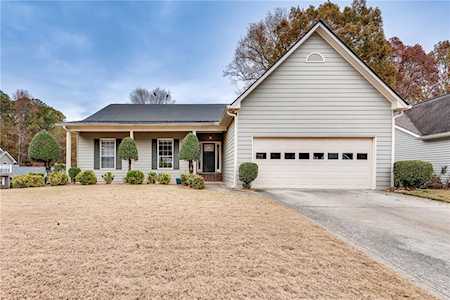 10 Paris Drive Lawrenceville, GA 30043