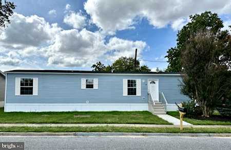 1205 Farrell Ave #4 Cherry Hill, NJ 08002