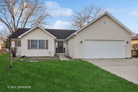 409 W Stetzer Ave Elburn, IL 60119