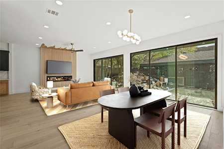 1935 Bissonnet St Houston, TX 77005