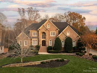 1820 Funny Cide Dr Waxhaw, NC 28173