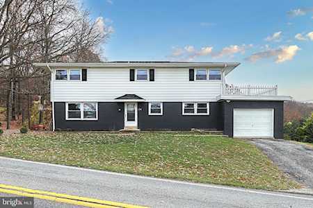 2741 Stoverstown Rd Spring Grove, PA 17362