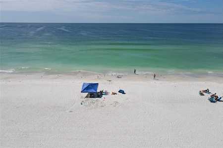 501 Gulf Dr N #209 Bradenton Beach, FL 34217