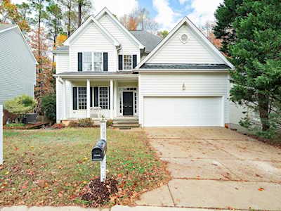 7829 Harps Mill Woods Raleigh, NC 27615