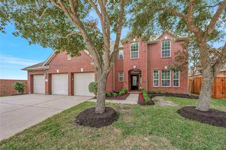 2209 Barton Falls Ct League City, TX 77573