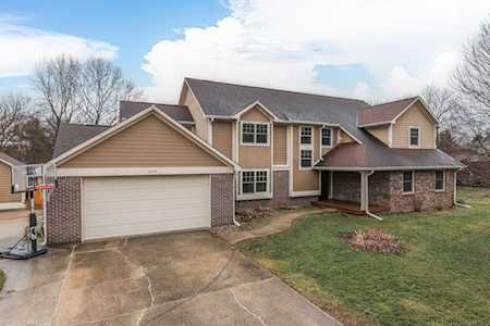 4133 Rolling Trails Rd Greenwood, IN 46142