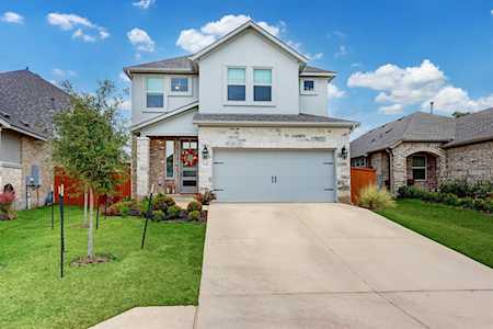 1345 Kneehigh LN Georgetown, TX 78633