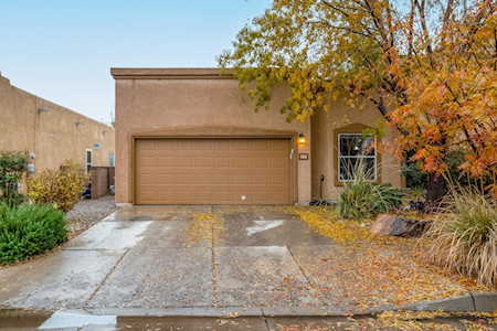 3795 Candelarias Ln Albuquerque, NM 87107