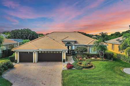 6211 Stillwater Ct University Park, FL 34201