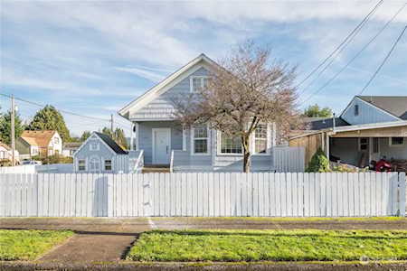 406 N 8th Ave Kelso, WA 98626