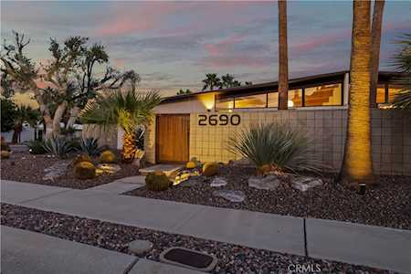 2690 N Kitty Hawk Dr Palm Springs, CA 92262
