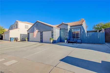 821 Zinnia Circle Henderson, NV 89015