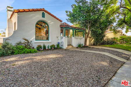4222 N Edgehill Dr Los Angeles, CA 90008