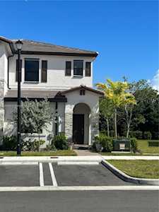 22997 SW 99th Ave Cutler Bay, FL 33190