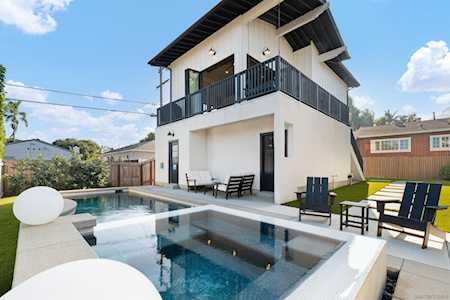 3851 Centraloma Dr San Diego, CA 92107
