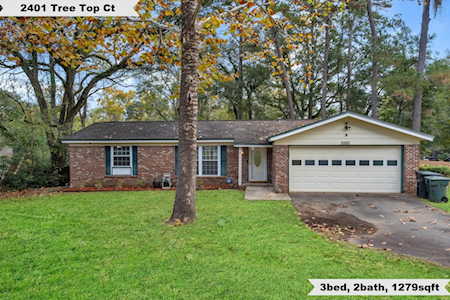 2401 Tree Top Ct Tallahassee, FL 32303