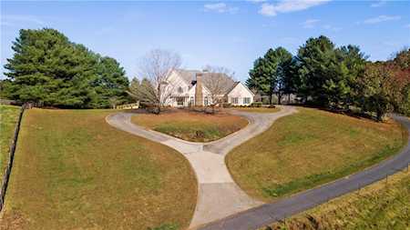 5414 Price Road Gainesville, GA 30506