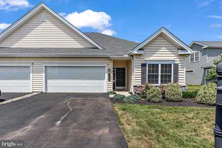 320 Valor Dr Mechanicsburg, PA 17050