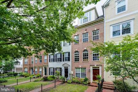 811 G St SW Washington, DC 20024