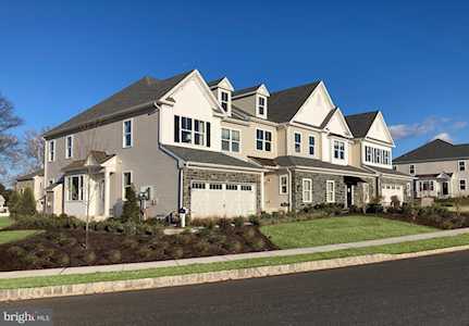 48 Parry Way #132 Ivyland, PA 18974